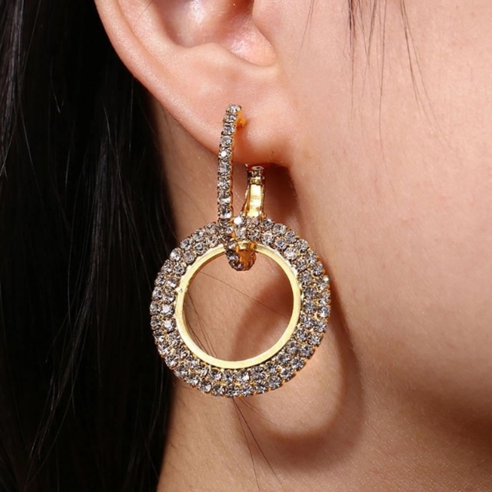 NEW!๐๐GORGEOUS!๐GOLDEN๐CZ๐CIRCLES๐๐STUNNING - Picture 1 of 8